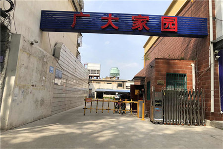 紫藤花园110平大套二可改套三精装修带附房售109万